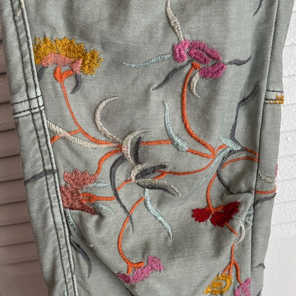 Anthropologie Y2K Style Floral Embroidered Cargo Pants Gray Pink Chic ✨ - Picture 7 of 14